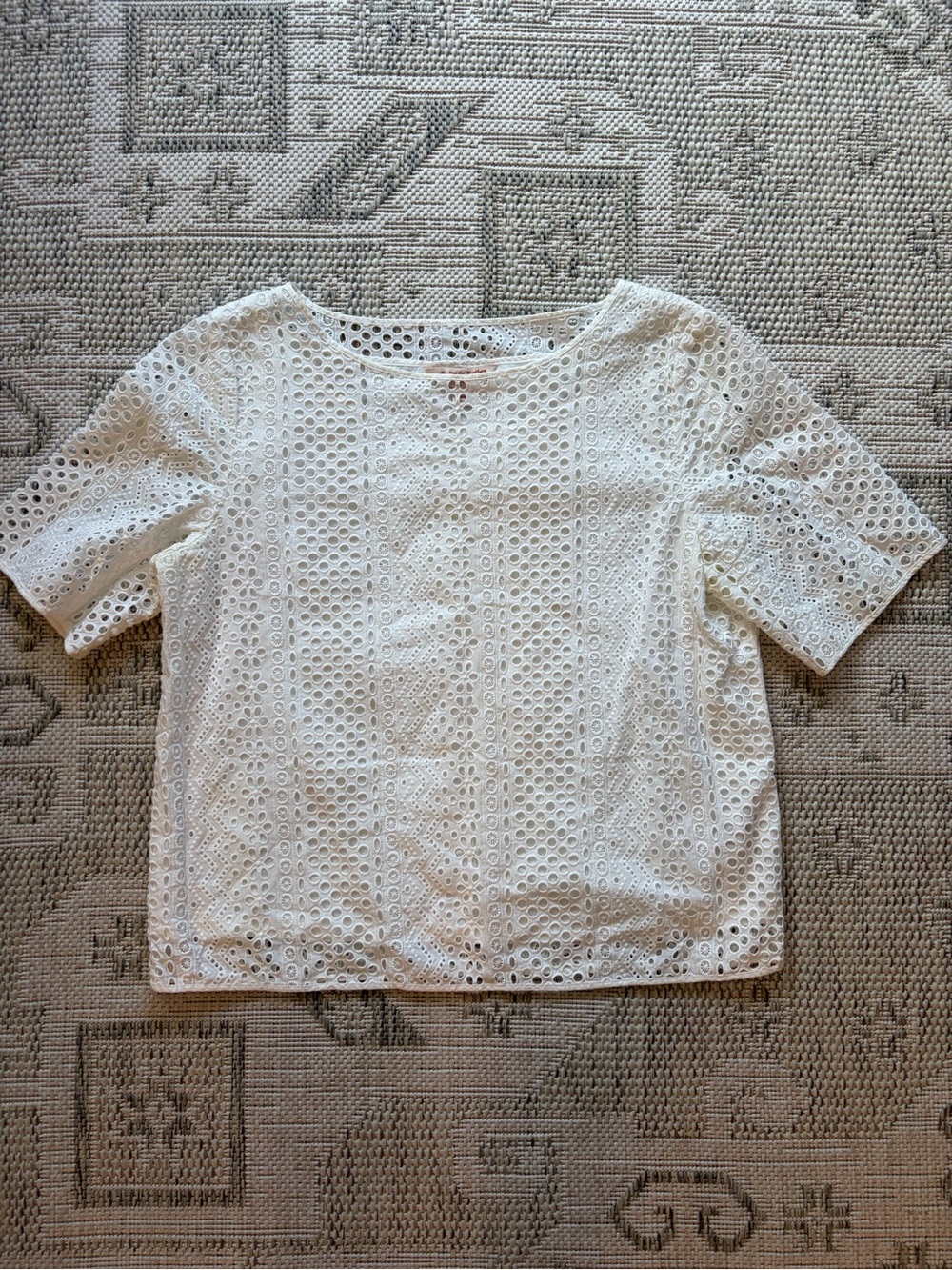 Brooks Brothers White Eyelet Scoop Neck Blouse